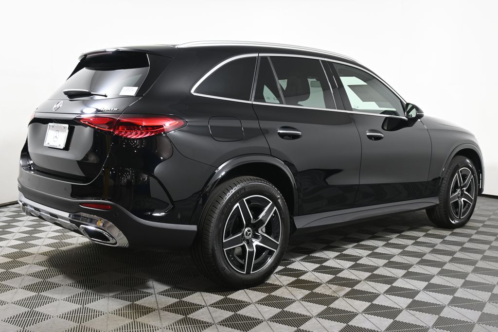 Thumbnail: 2026 Mercedes-Benz GLC - 7