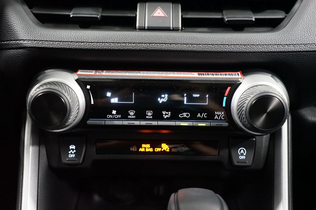 Thumbnail: 2025 Toyota RAV4 - 20