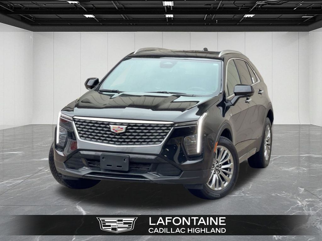 2025 Cadillac XT4 Premium Luxury AWD