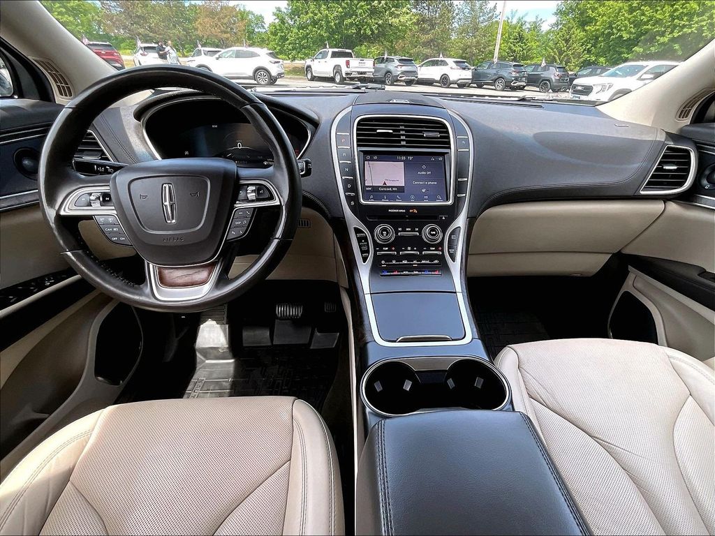 2019 Lincoln Nautilus — photo 21