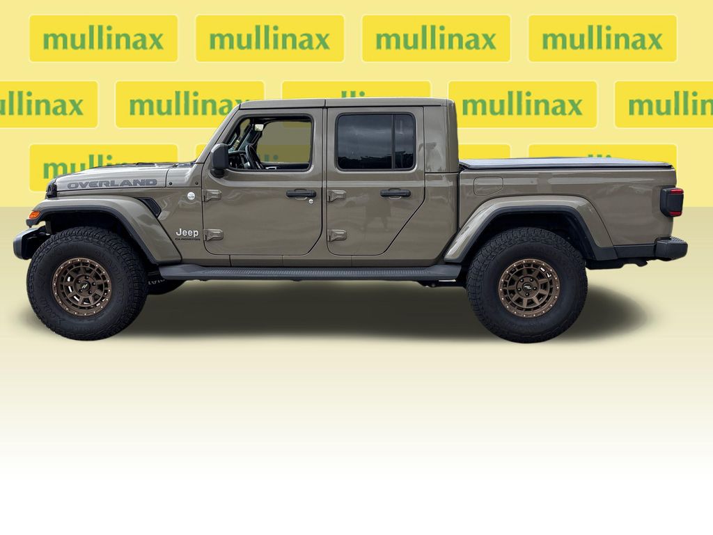 Used 2020 Green Jeep Overland image 11