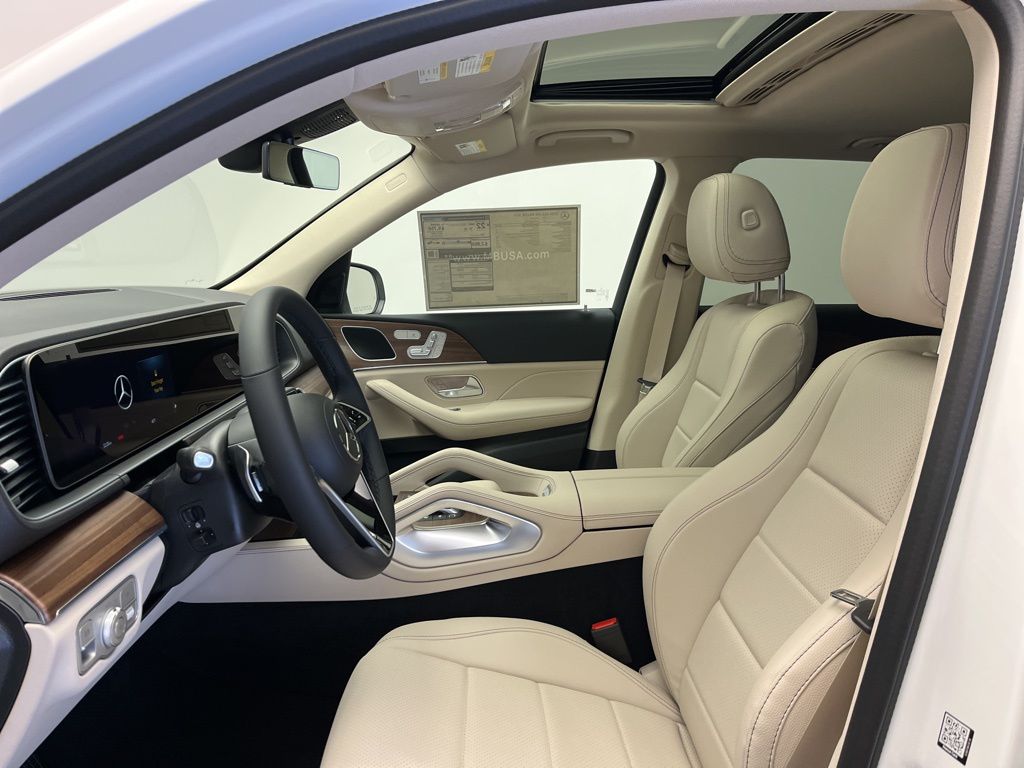 Thumbnail: 2026 Mercedes-Benz GLE - 13