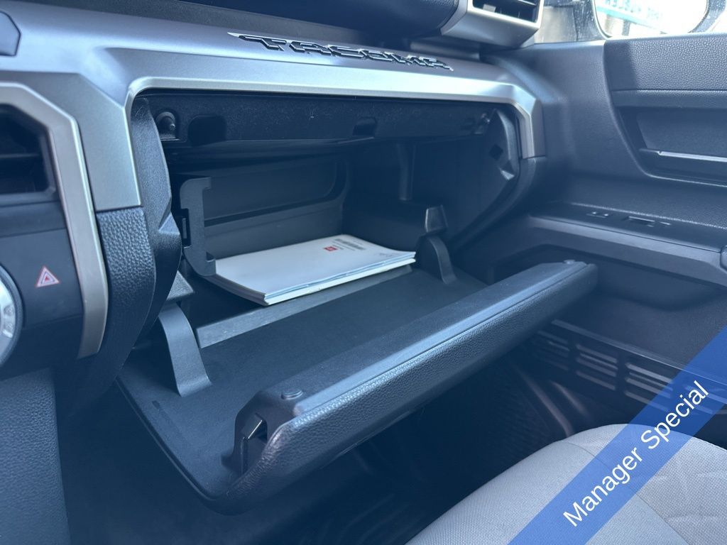 2024 Toyota Tacoma  photo