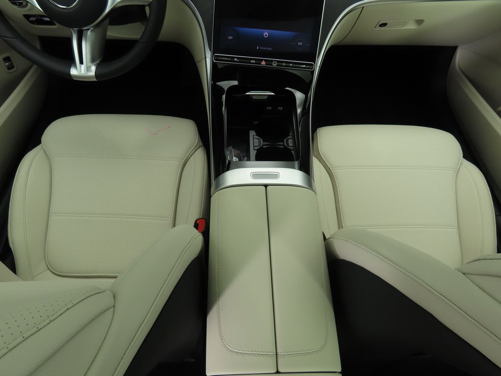 2025 Mercedes-Benz C-Class C 300 17