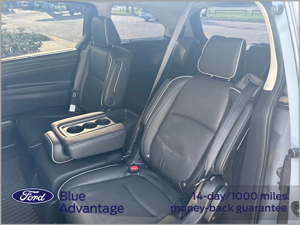 2025 Sonic Gray Pearl Honda Odyssey Elite FWD Van