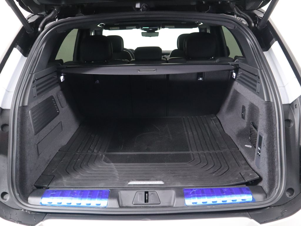 Thumbnail: 2025 Land Rover Range Rover Sport - 30