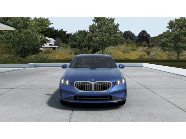 Thumbnail: 2026 BMW 5 Series - 3