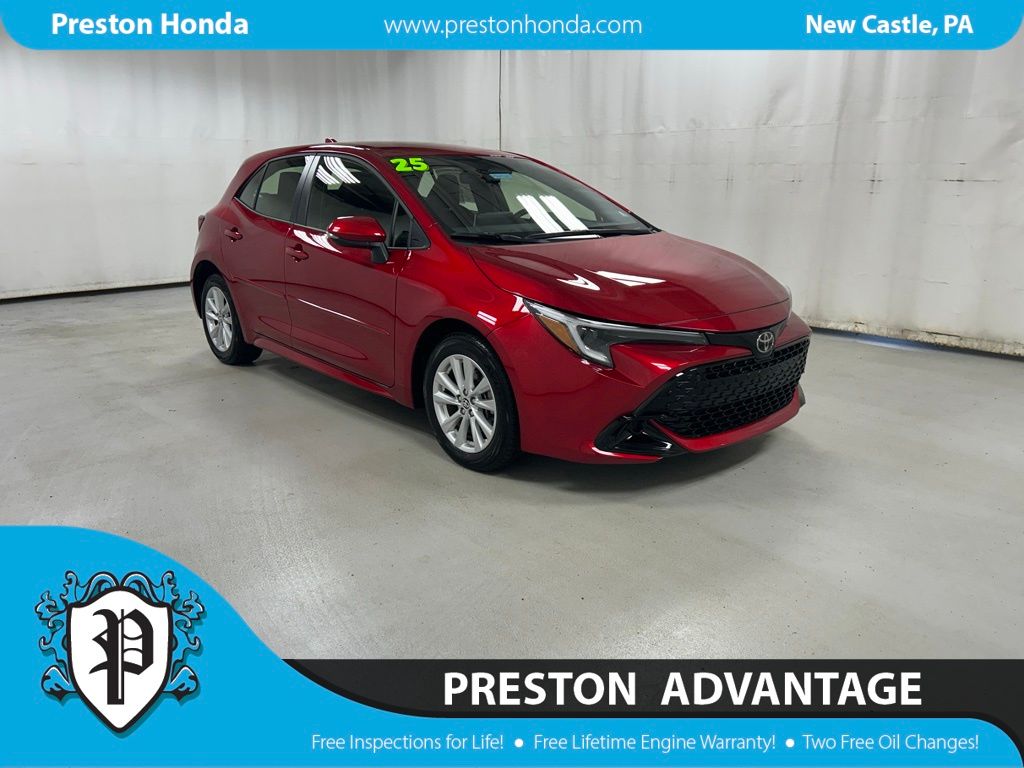 2025 Toyota Corolla Hatchback SE