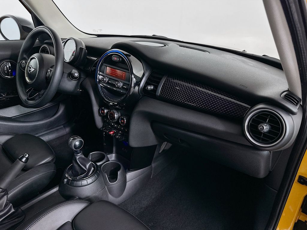 Thumbnail: 2015 MINI Cooper - 27