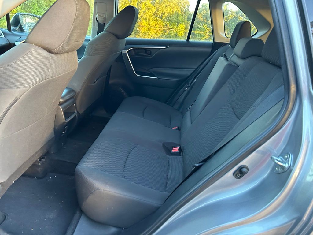 Thumbnail: 2021 Toyota RAV4 - 13