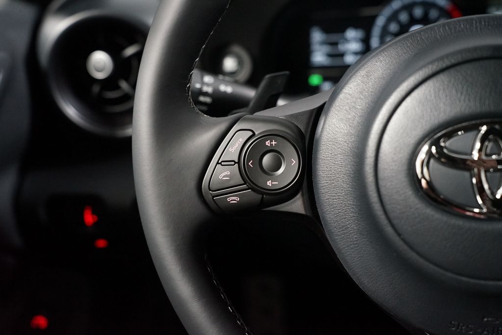 Thumbnail: 2026 Toyota GR86 - 14