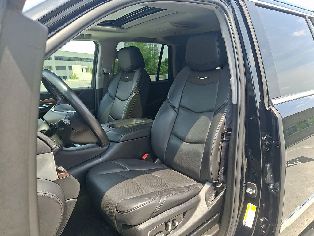 Thumbnail: 2018 Cadillac Escalade - 15