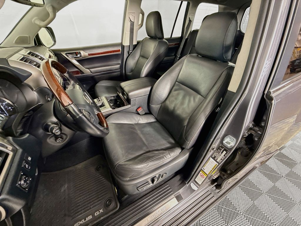 Thumbnail: 2017 Lexus GX - 22