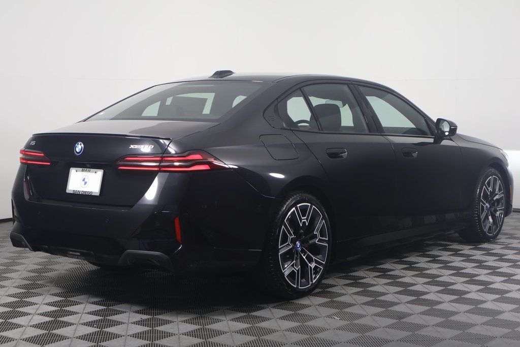 2025 BMW i5 xDrive40 2