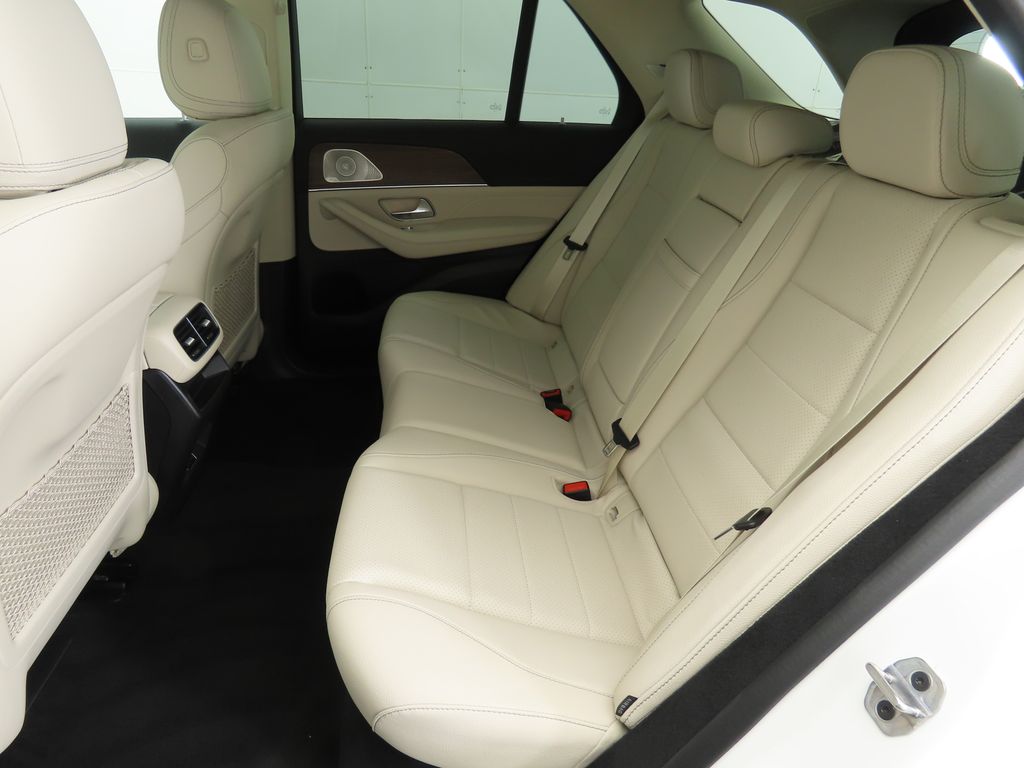 2025 Mercedes-Benz GLE 450 21