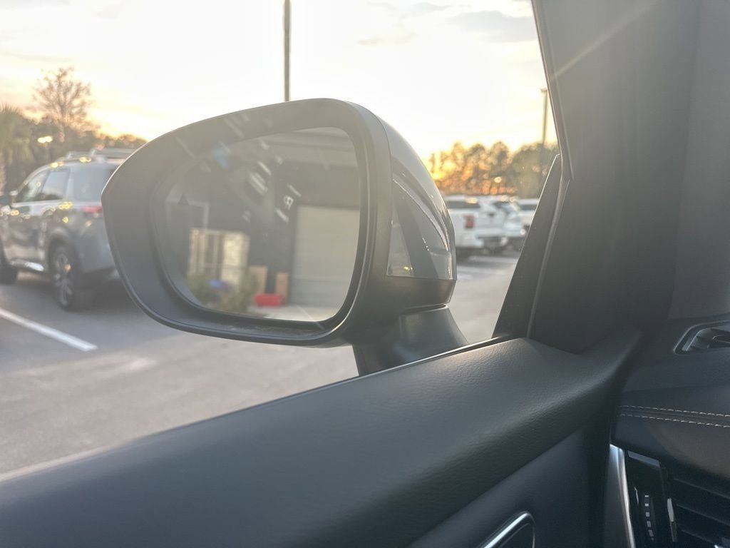 2025 Boulder Gray Pearl Nissan Rogue Platinum FWD SUV