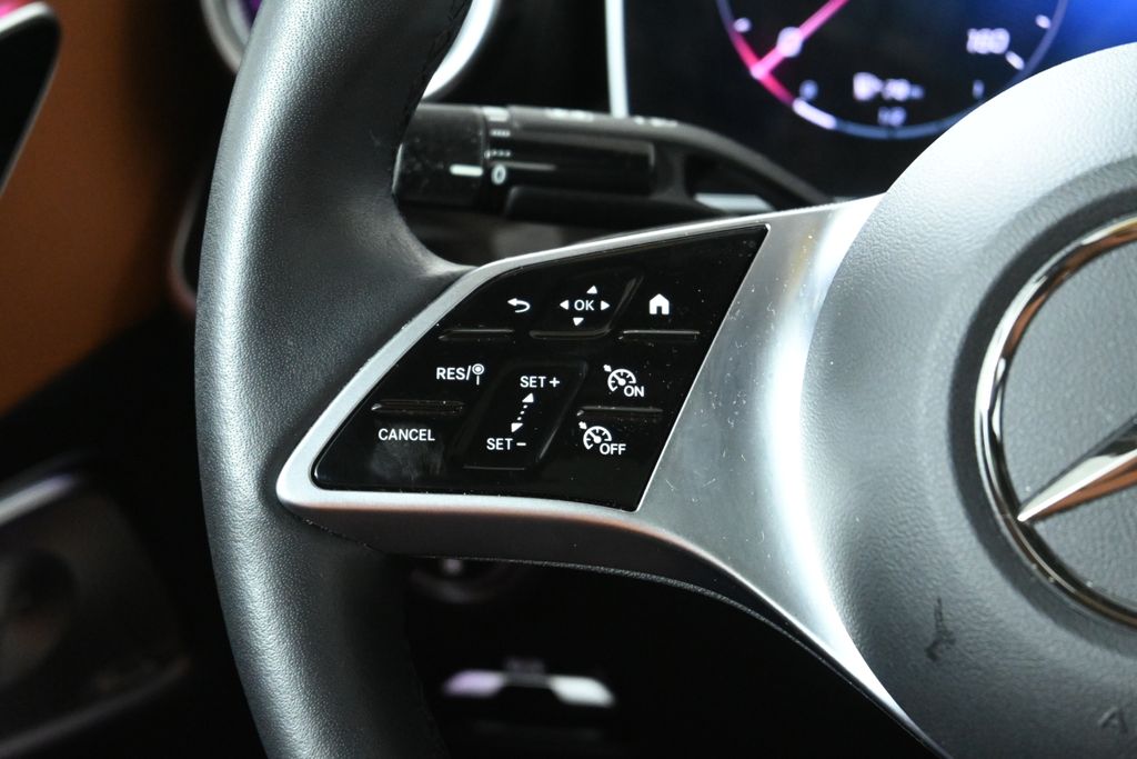 Thumbnail: 2025 Mercedes-Benz C-Class - 18