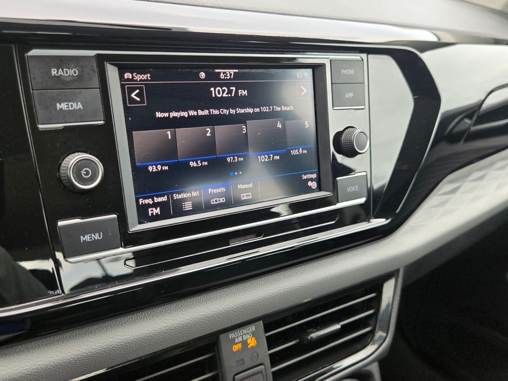 2022 Volkswagen Taos - $13,000