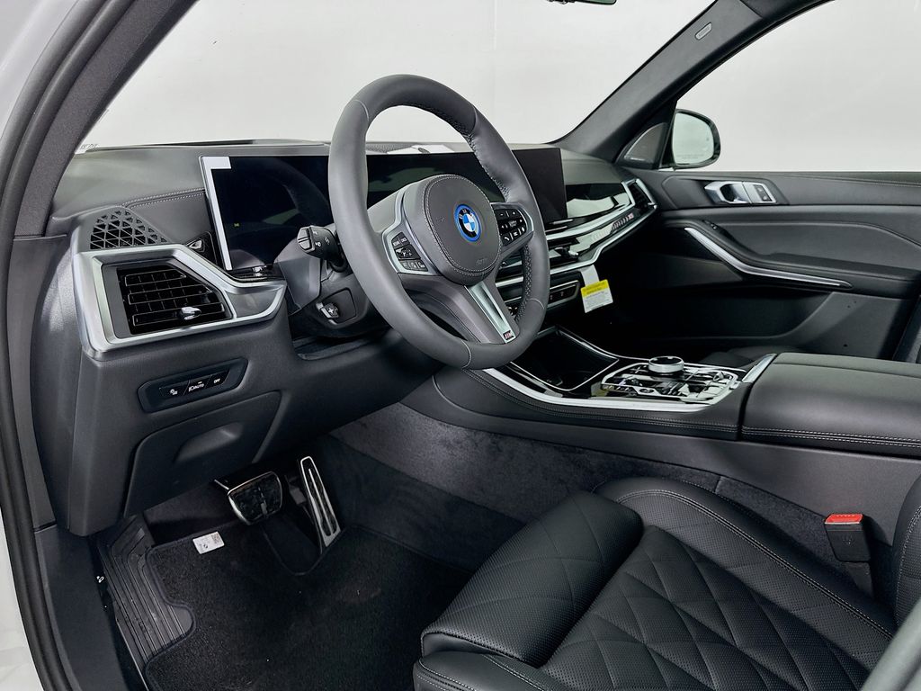 Thumbnail: 2026 BMW X5 - 9