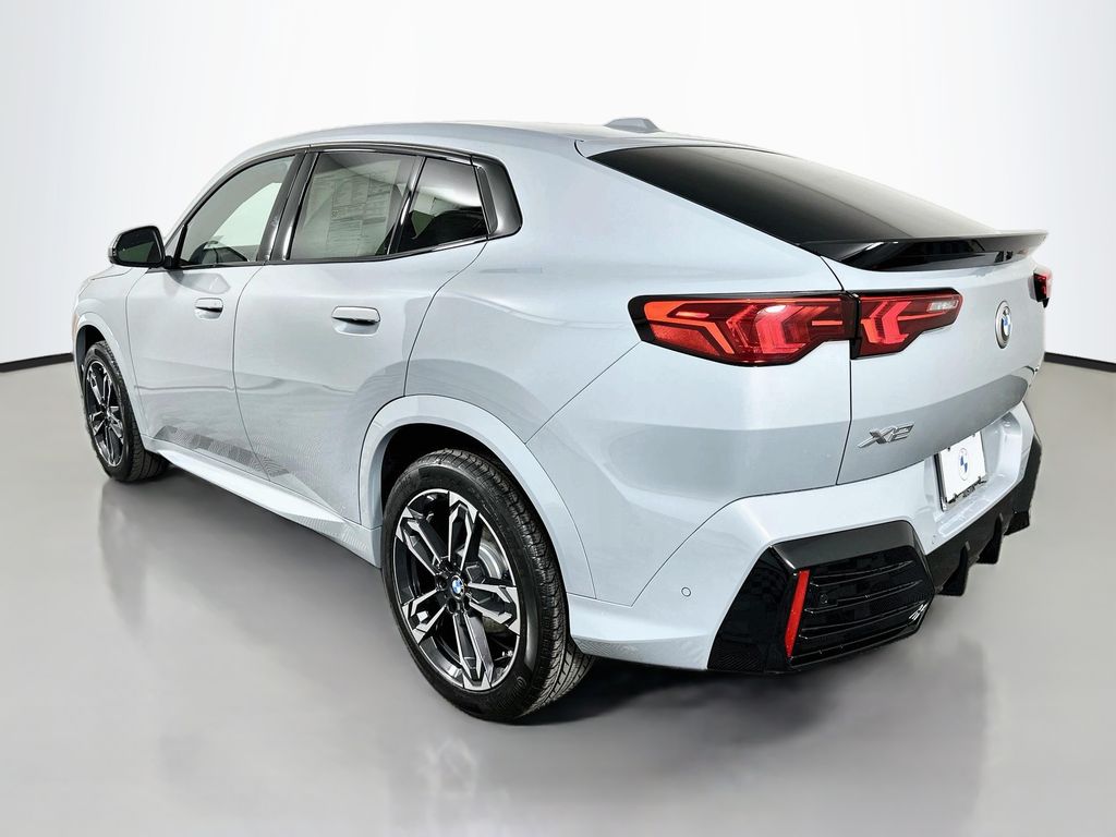 Thumbnail: 2027 BMW X2 - 7