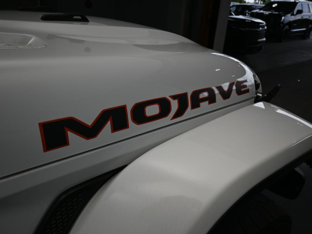 Used 2022 Bright White Clearcoat Jeep Mojave image 49