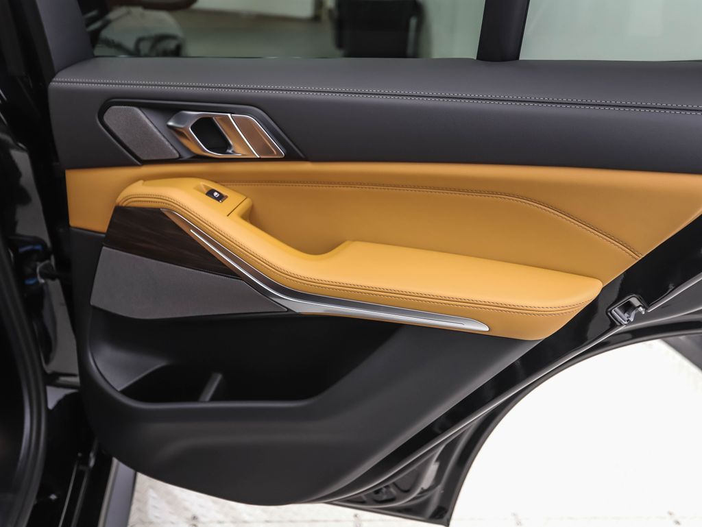 Thumbnail: 2026 BMW X5 - 23