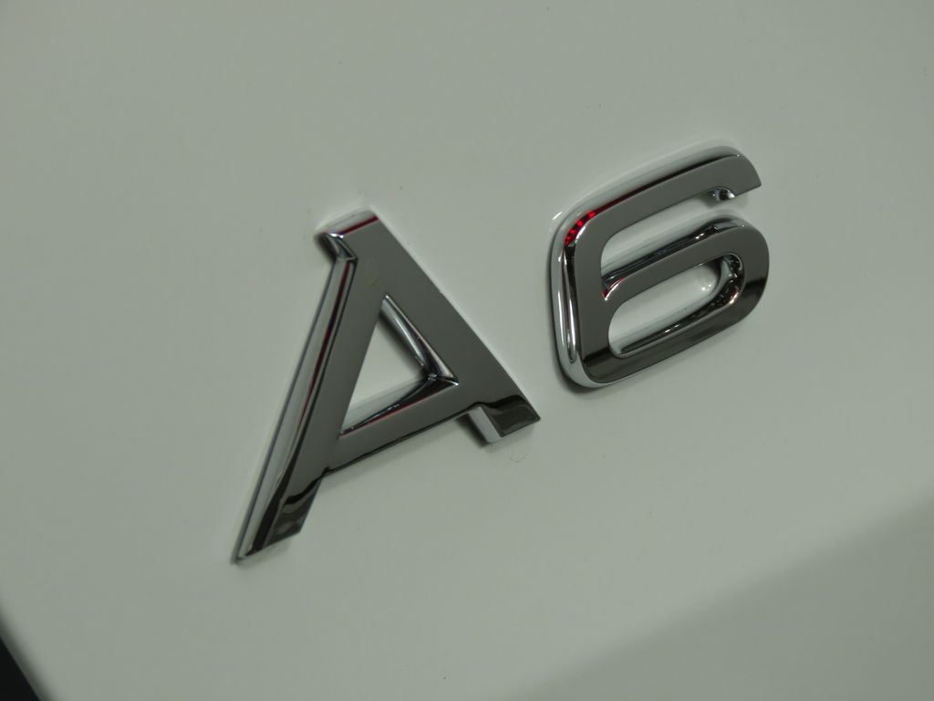 Thumbnail: 2025 Audi A6 - 9