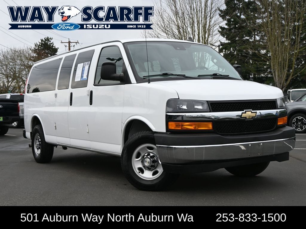 2020 Chevrolet Express Passenger RWD 3500 Extended Wheelbase LT