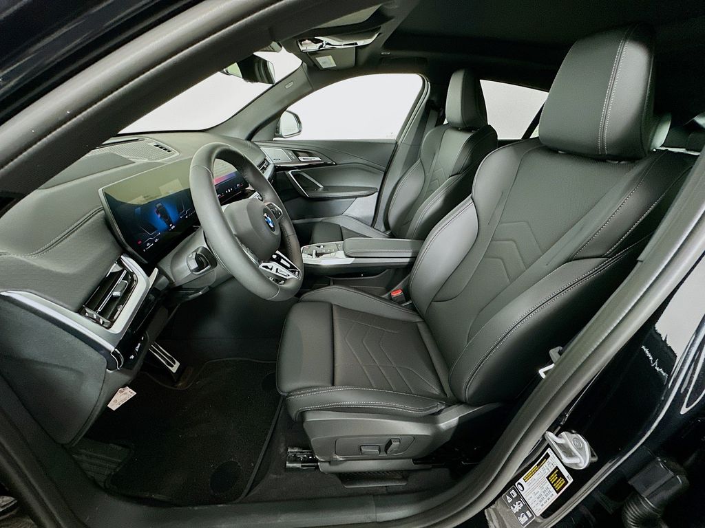 Thumbnail: 2026 BMW X2 - 16