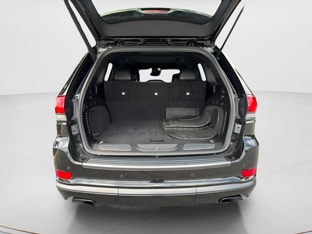 Used 2019 Black Jeep Overland image 22