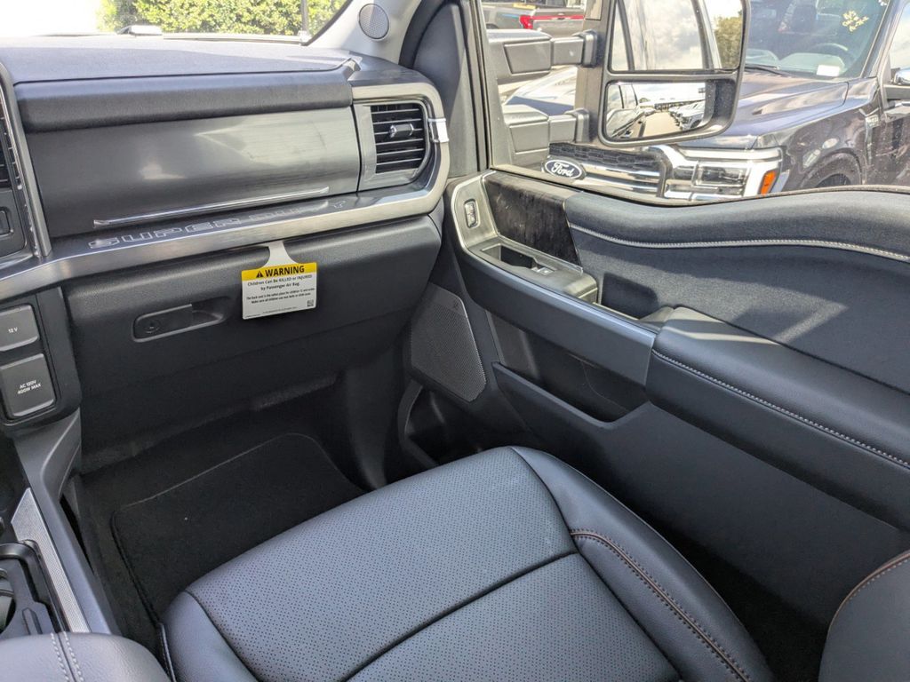 2025 Ford F-250 LARIAT