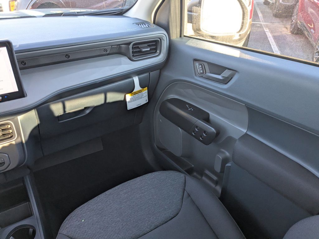 2025 Ford Maverick XL