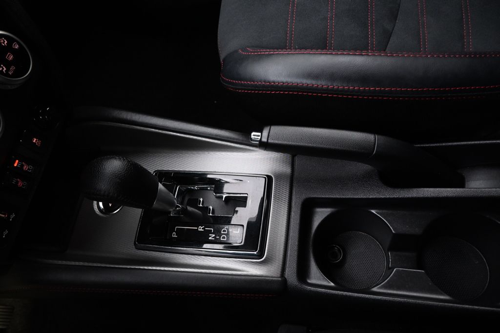 Used 2025  Mitsubishi 2.0 SE image 33