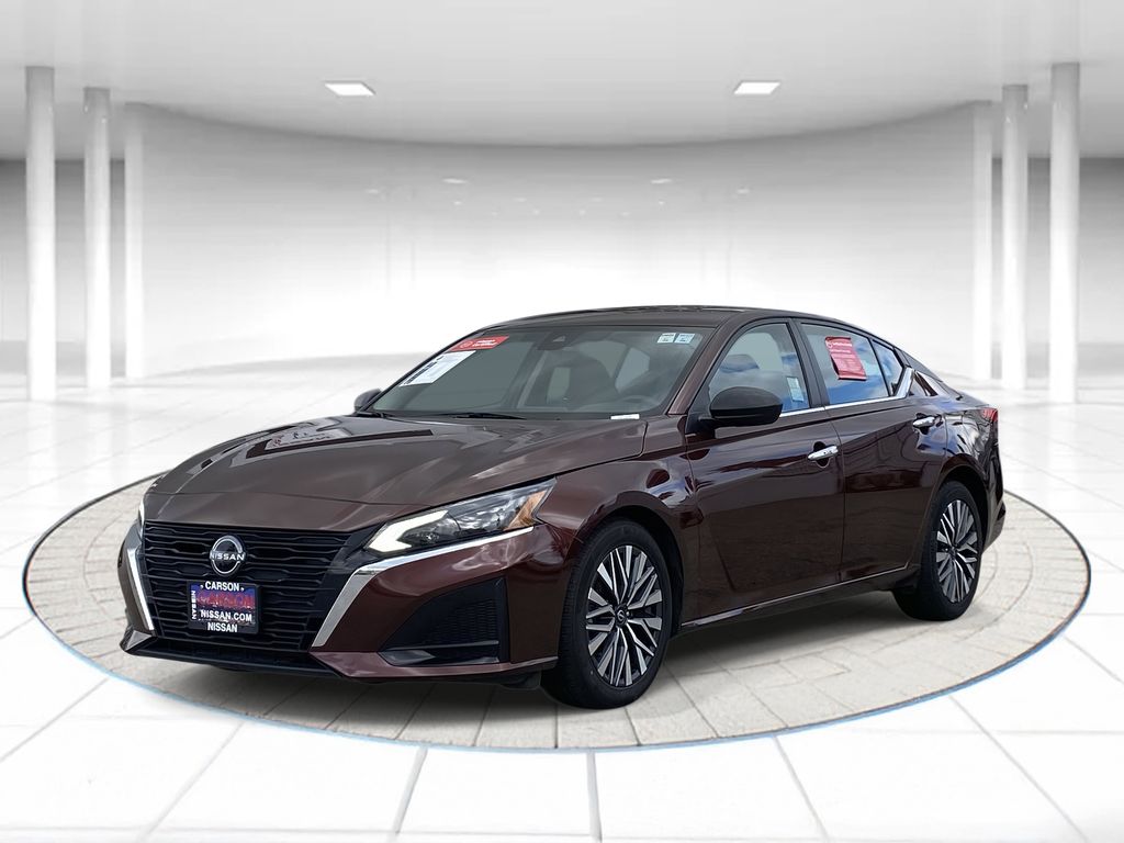 2024 Nissan Altima 2.5 SV FWD