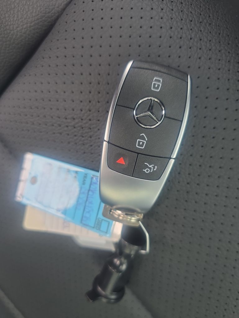 2026 Mercedes-Benz GLE GLE 350 White at John Sisson Motors