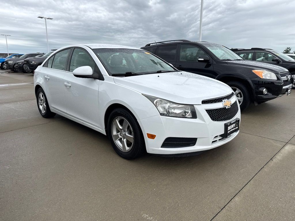 Summit White 2011 Chevrolet Cruze 2LT Sedan FWD Sedan Front-Wheel Drive 6-Speed Automatic Overdrive