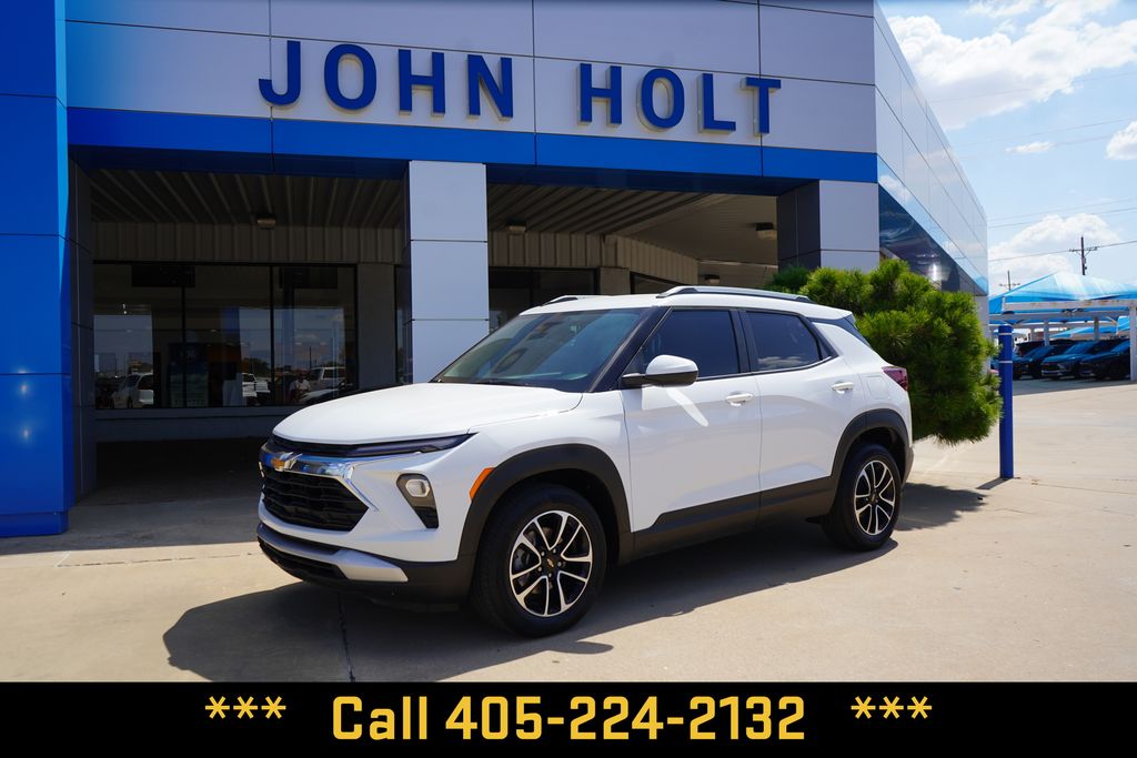 Summit White 2026 Chevrolet Trailblazer SUV / Crossover Front-Wheel Drive Continuously Variable Transmission