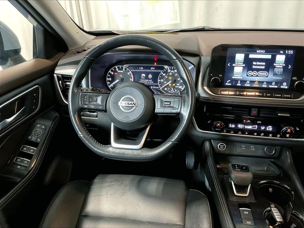 2021 Nissan Rogue — photo 17