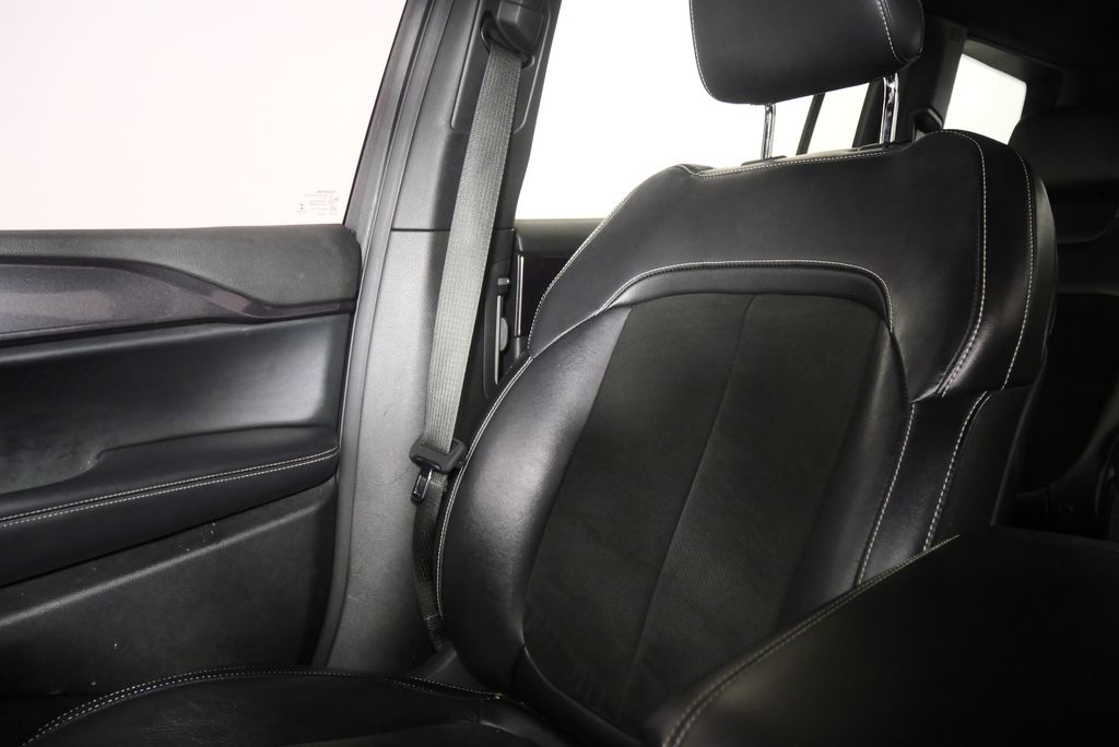 Thumbnail: 2021 Jeep Grand Cherokee L - 20