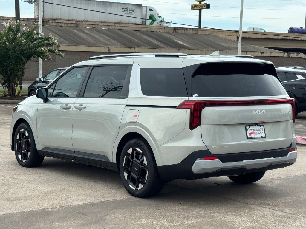 2026 Kia Carnival EX Silver at Community Kia