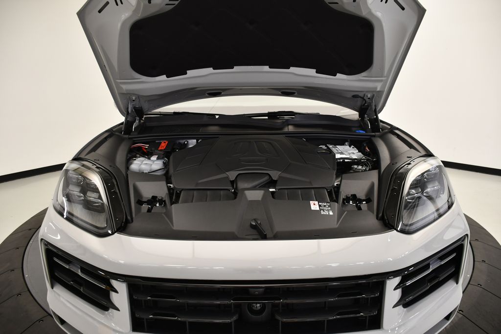 Thumbnail: 2025 Porsche Cayenne - 13