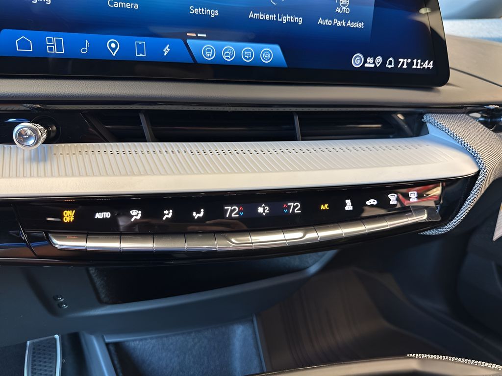 New 2026 Silver Cadillac Luxury image 33