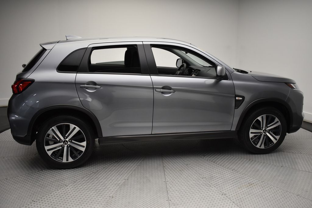 2024 Mitsubishi Outlander Sport ES 4