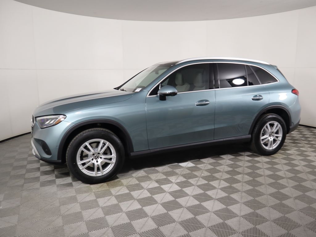 Thumbnail: 2026 Mercedes-Benz GLC - 8