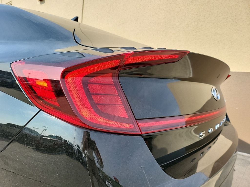 2021 Hyundai Sonata Limited 8