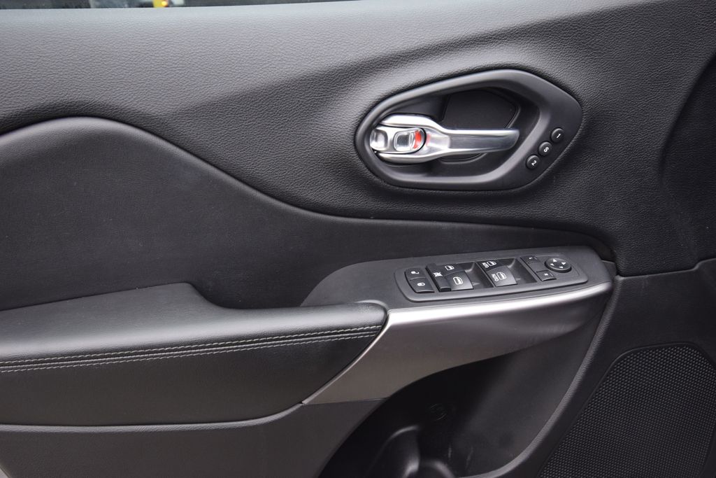 used 2019 Jeep Cherokee car, priced at $17,000