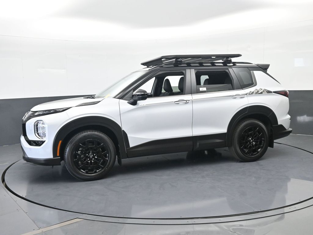 New 2026 White Mitsubishi Trail Edition image 2