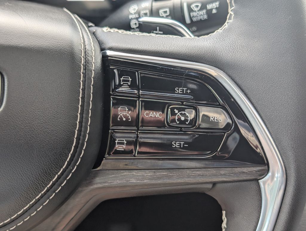 Used 2025 Silver Jeep Overland image 20