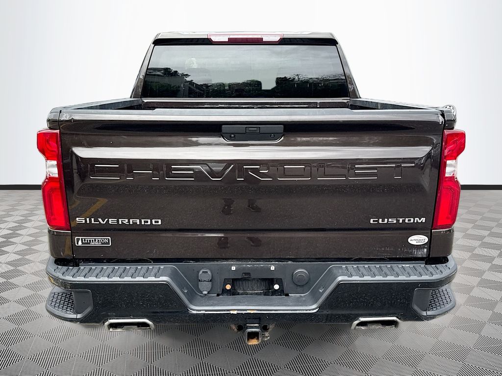 View vehicle photo 7