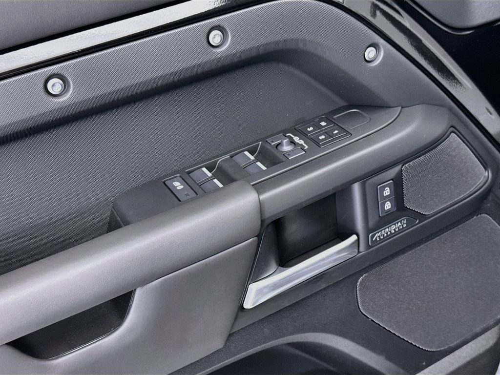 Thumbnail: 2026 Land Rover Defender - 22